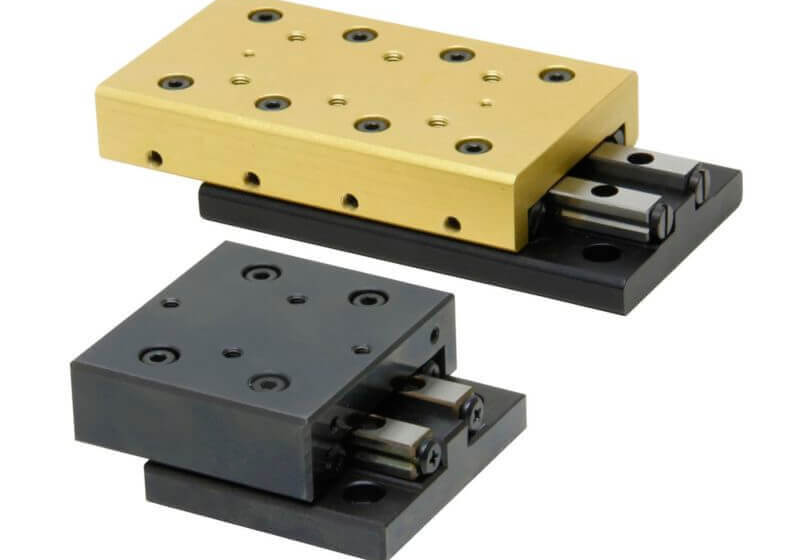 Crossed Roller Table Assembly